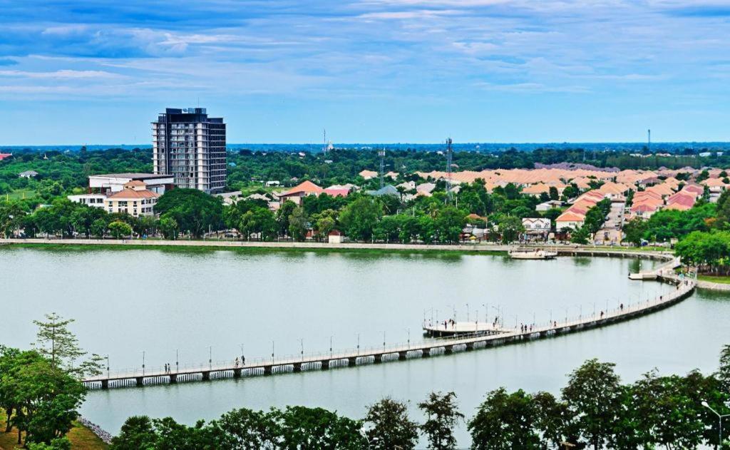 Fun-D City View Sha Plus Khon Kaen Bagian luar foto