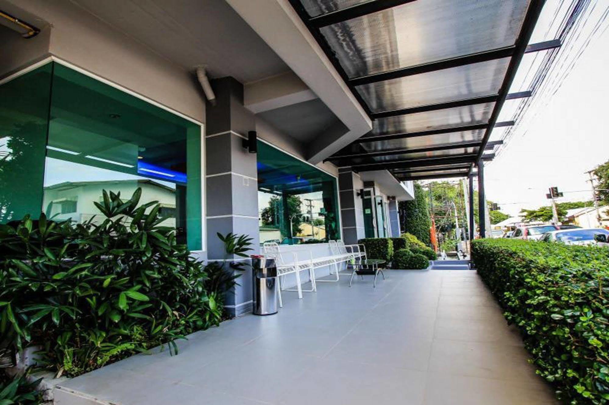 Fun-D City View Sha Plus Khon Kaen Bagian luar foto